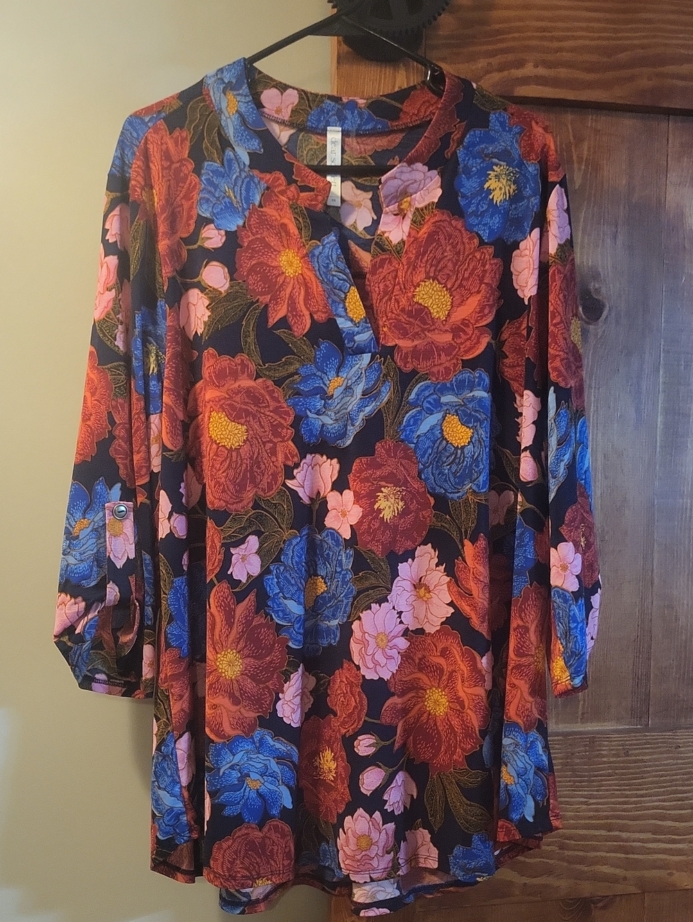 Dear Scarlett Floral V-Neck Blouse in Navy with Blue & Red Blooms